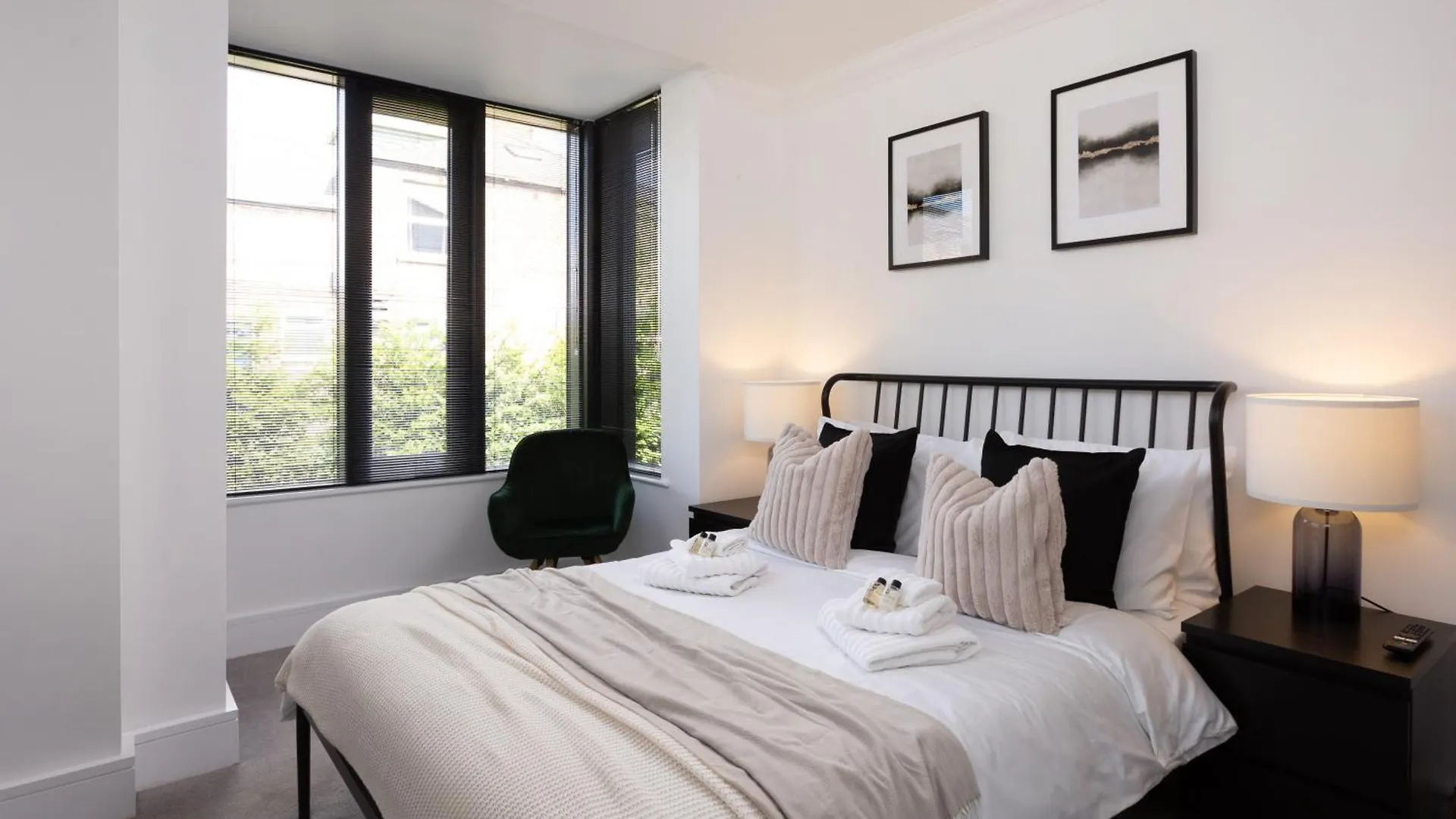 London Mews, Modern Apartment - Sleeps 4 York United Kingdom