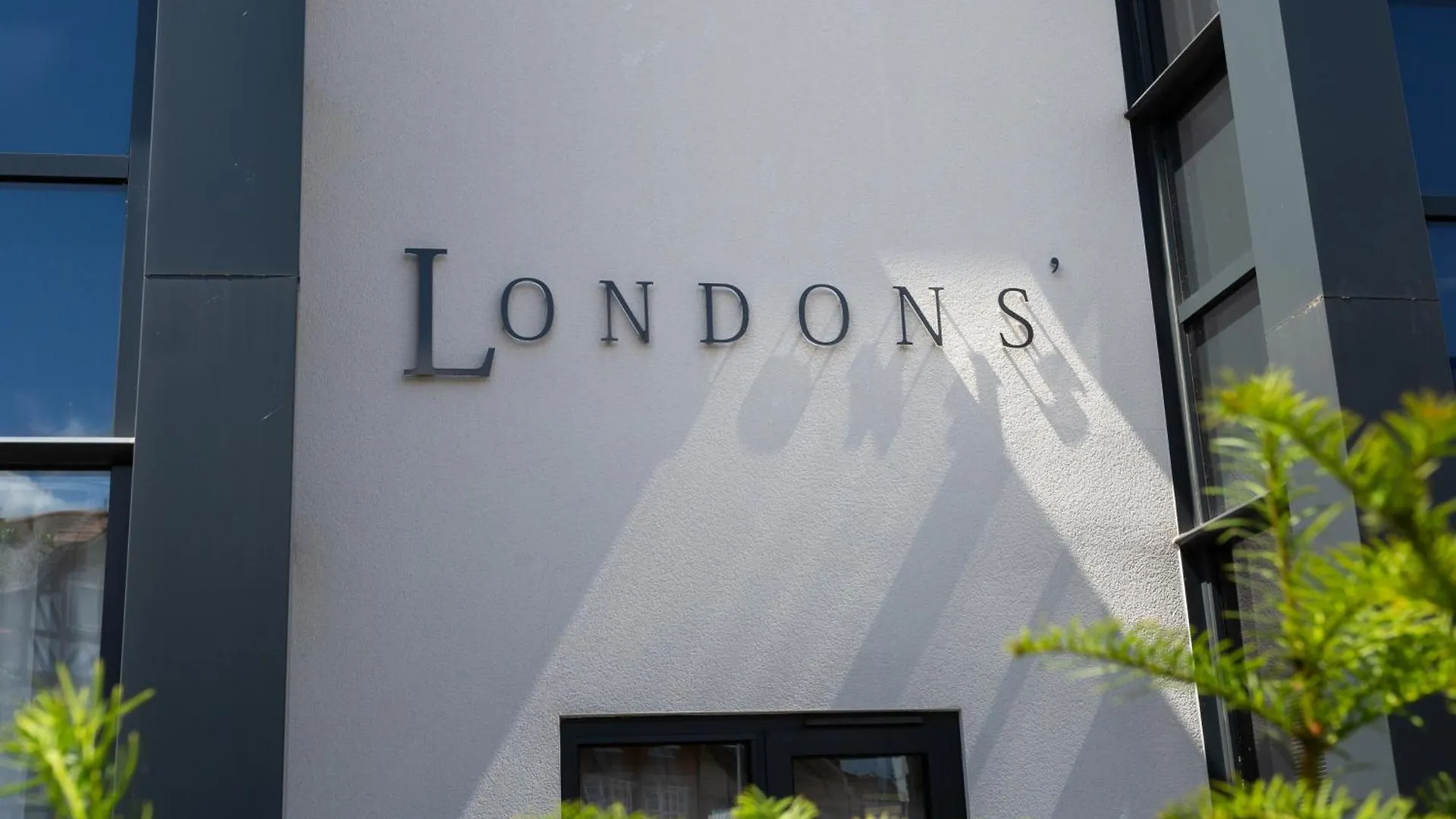 London Mews, Modern Apartment - Sleeps 4 York